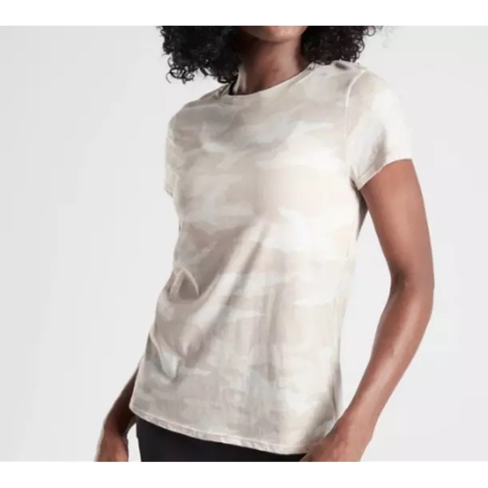 Athleta camo tee